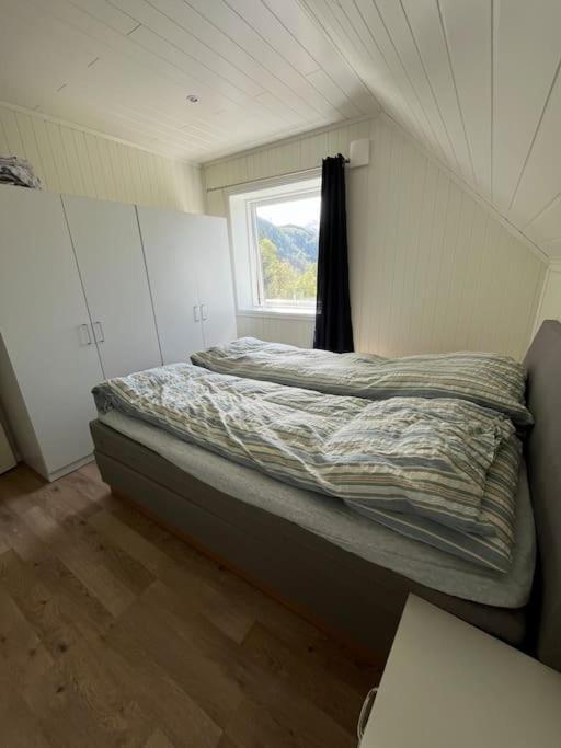 Feriehus Og Naust I Idylliske Omstendigheter Tjørvåg 외부 사진